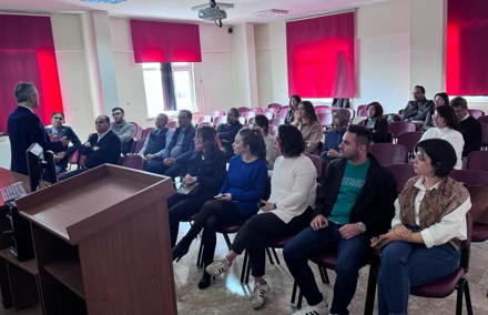 Fakültemizde “Sağlıkta Yapay Zeka Devrimi” Konulu Seminer Gerçekleştirildi